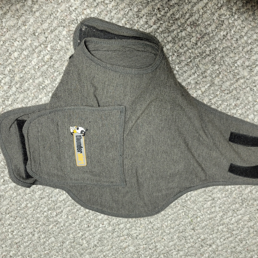 ThunderShirt Gray Dog Anxiety Vest Small